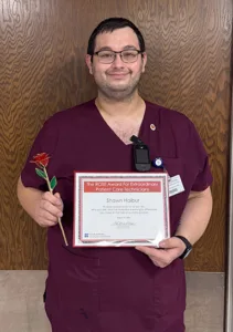 Shawn Halbur receives ROSE Award at UnityPoint